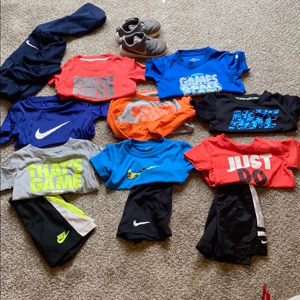 Nike toddler bundle 2T